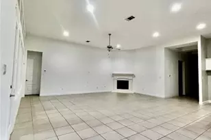 13326 Lake Chesdin Rd, Houston, TX 77044 - Photo 10