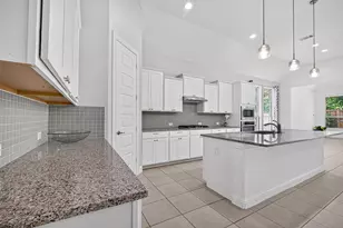 13326 Lake Chesdin Rd, Houston, TX 77044 - Photo 10