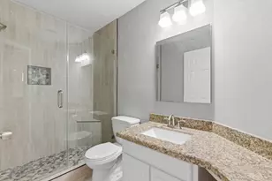 1807 Heather Cove Ct, Houston, TX 77062 - Photo 38