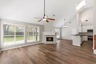 1807 Heather Cove Ct, Houston, TX 77062 - Photo 12