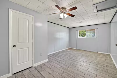 5934 Belmark Street, Houston, TX 77033 - Photo 14