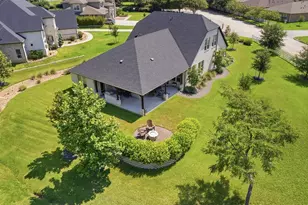 12050 White Oak Ranch Dr, Conroe, TX 77304 - Photo 4