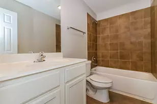 5119 Panay Park Dr, Houston, TX 77048 - Photo 12