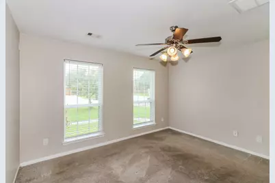 5119 Panay Park Drive, Houston, TX 77048 - Photo 10