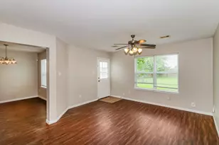 5119 Panay Park Dr, Houston, TX 77048 - Photo 4