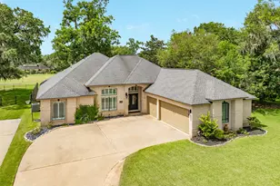 2286 Riverside Dr, West Columbia, TX 77486 - Photo 1