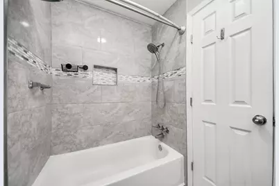 10203 Hollow Canyon Dr Drive, Sugar Land, TX 77498 - Photo 26