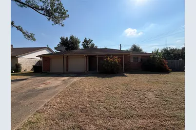 7202 Deep Forest Drive, Houston, TX 77088 - Photo 2