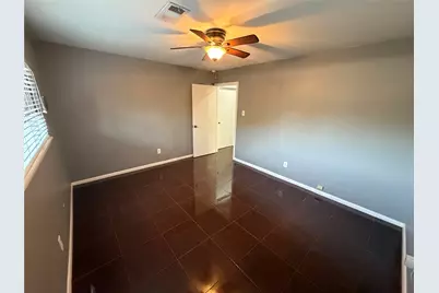7202 Deep Forest Drive, Houston, TX 77088 - Photo 14