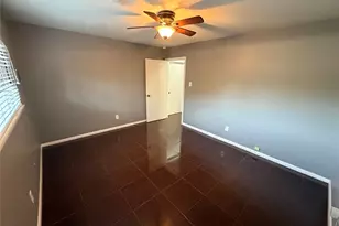 7202 Deep Forest Dr, Houston, TX 77088 - Photo 14