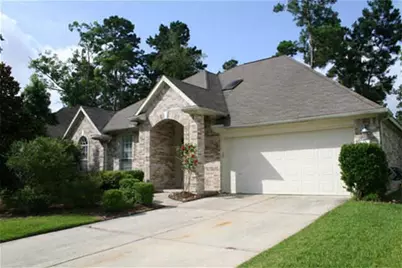 71 E Hobbit Glen Drive, The Woodlands, TX 77384 - Photo 1