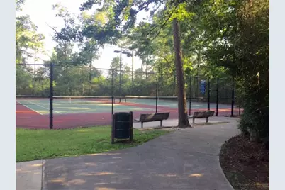 71 E Hobbit Glen Drive, The Woodlands, TX 77384 - Photo 24