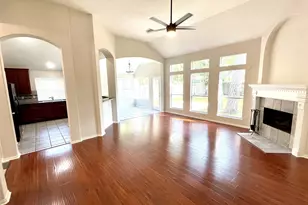 71 E Hobbit Glen Dr, The Woodlands, TX 77384 - Photo 8