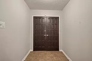 16451 Cavendish Dr, Houston, TX 77059 - Photo 6