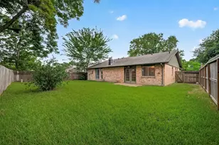 16451 Cavendish Dr, Houston, TX 77059 - Photo 28