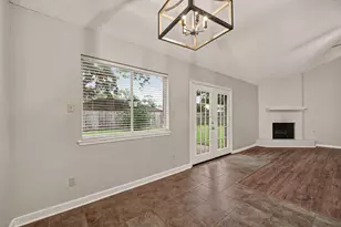 16451 Cavendish Dr, Houston, TX 77059 - Photo 12