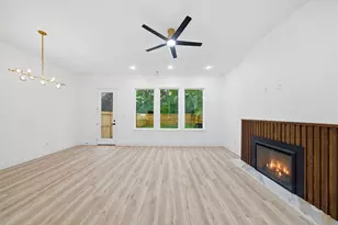 7827 Brandon St, Houston, TX 77051 - Photo 6