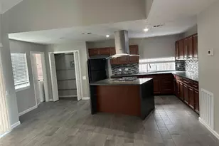 11719 Pender Ln, Houston, TX 77477 - Photo 6