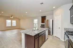 1611 Crystal Fawn Ct, Richmond, TX 77469 - Photo 4