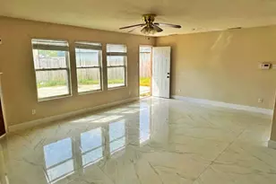 10314 Moonset Ln, Houston, TX 77016 - Photo 2