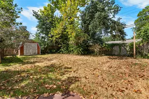 1911 Manila Ln, Houston, TX 77043 - Photo 34