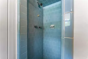 1911 Manila Ln, Houston, TX 77043 - Photo 26