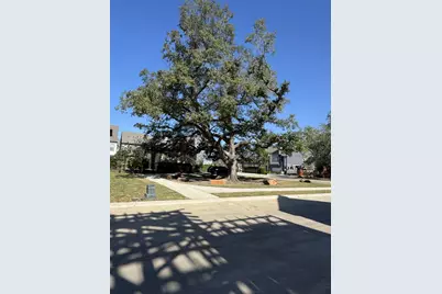 16015 Hayes Park Drive, Houston, TX 77079 - Photo 14