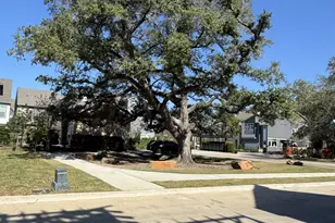 16015 Hayes Pk Dr, Houston, TX 77079 - Photo 14