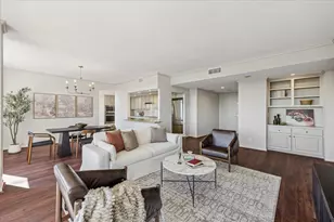 49 Briar Hollow Ln Ln, Houston, TX 77027 - Photo 4