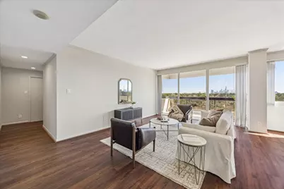 49 Briar Hollow Lane Lane #1004, Houston, TX 77027 - Photo 4