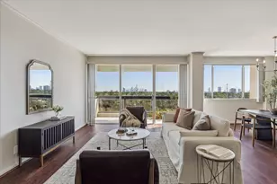 49 Briar Hollow Ln Ln, Houston, TX 77027 - Photo 2