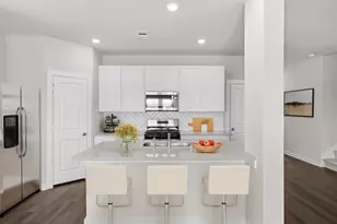 2014 Starlight St, Angleton, TX 77515 - Photo 2