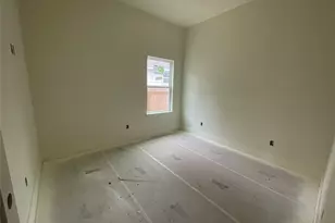 944 Lucky St, Houston, TX 77088 - Photo 4