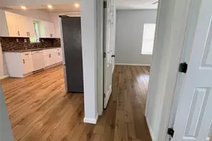 1824 Biovu Dr, Galveston, TX 77551 - Photo 10