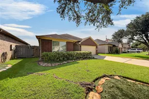 20515 Spring Bluff Ln, Spring, TX 77388 - Photo 2