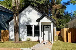 16942 W Lynbrook St, Montgomery, TX 77316 - Photo 1