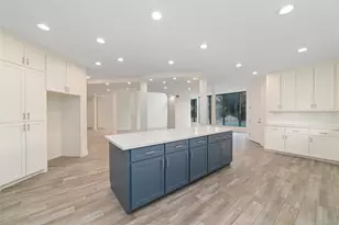 8115 Fondren Lake Dr, Houston, TX 77071 - Photo 12