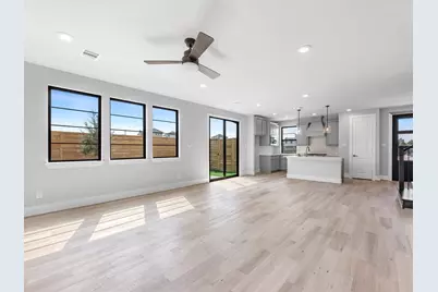 12038 Royal Oaks Banner Way, Houston, TX 77082 - Photo 4