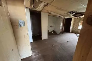 610 W Garrison Ave, Electra, TX 76360 - Photo 8