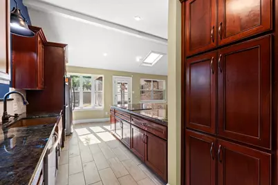 3010 Westerland Drive, Houston, TX 77063 - Photo 14