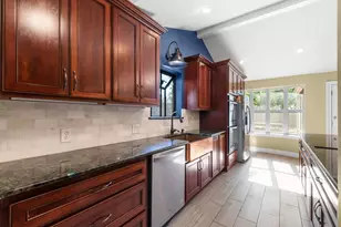 3010 Westerland Dr, Houston, TX 77063 - Photo 22