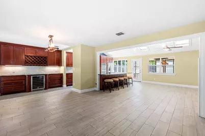 3010 Westerland Drive, Houston, TX 77063 - Photo 10