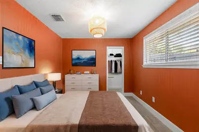 3010 Westerland Drive, Houston, TX 77063 - Photo 32