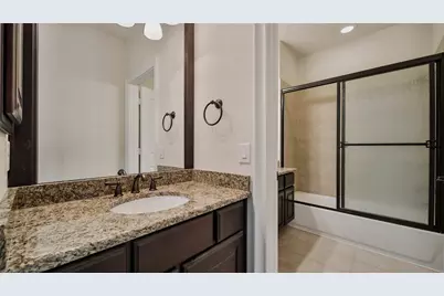 4518 Holt Street, Bellaire, TX 77401 - Photo 40