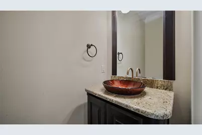 4518 Holt Street, Bellaire, TX 77401 - Photo 14