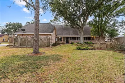 710 Bayou Crest Circle, Dickinson, TX 77539 - Photo 44