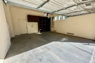 1427 W 25th St, Houston, TX 77008 - Photo 32