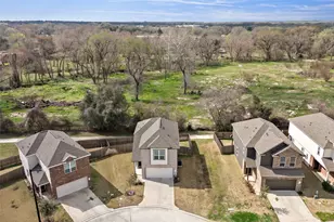 1403 Promise Ct, Bryan, TX 77803 - Photo 2