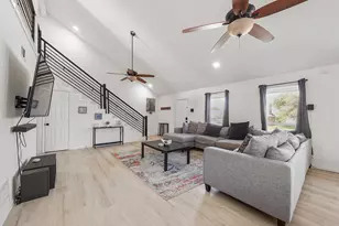 8007 Beluche Dr, Galveston, TX 77551 - Photo 6