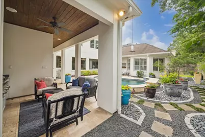 2 Burkhart Forest Court, Houston, TX 77055 - Photo 36